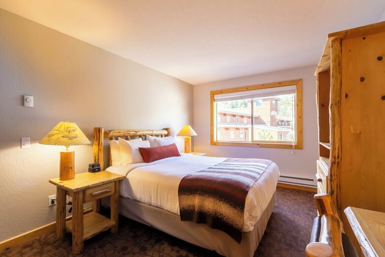 Red Wolf Lodge At Squaw Valley