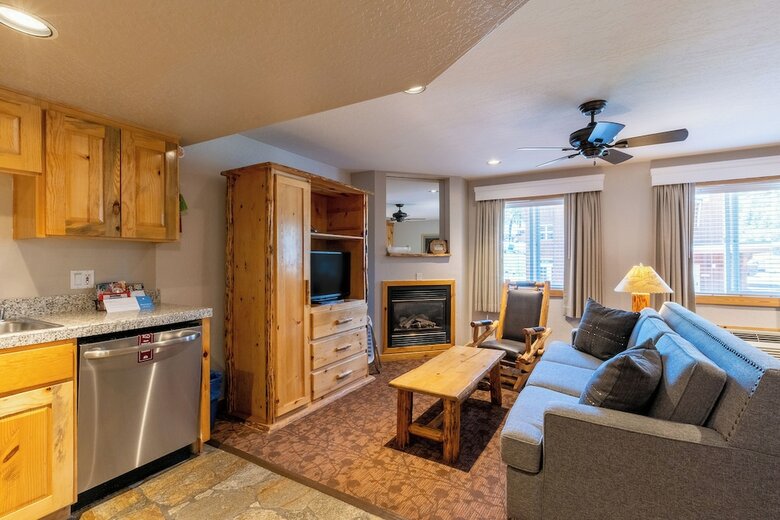 Red Wolf Lodge At Squaw Valley