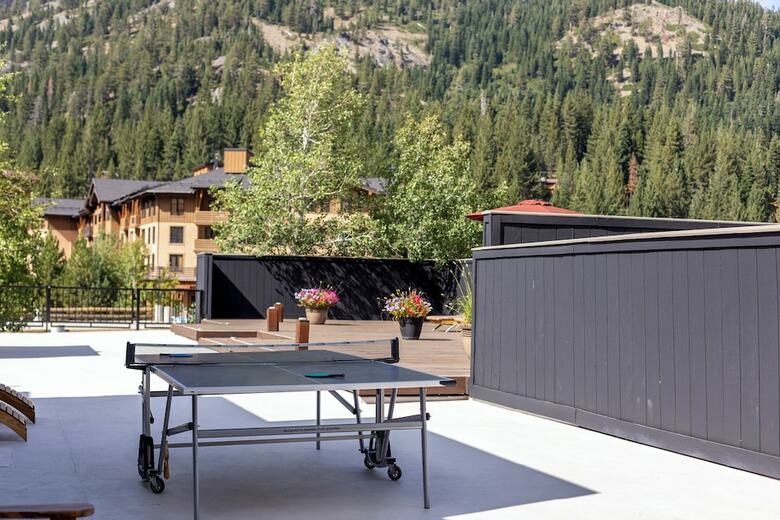 Red Wolf Lodge At Squaw Valley