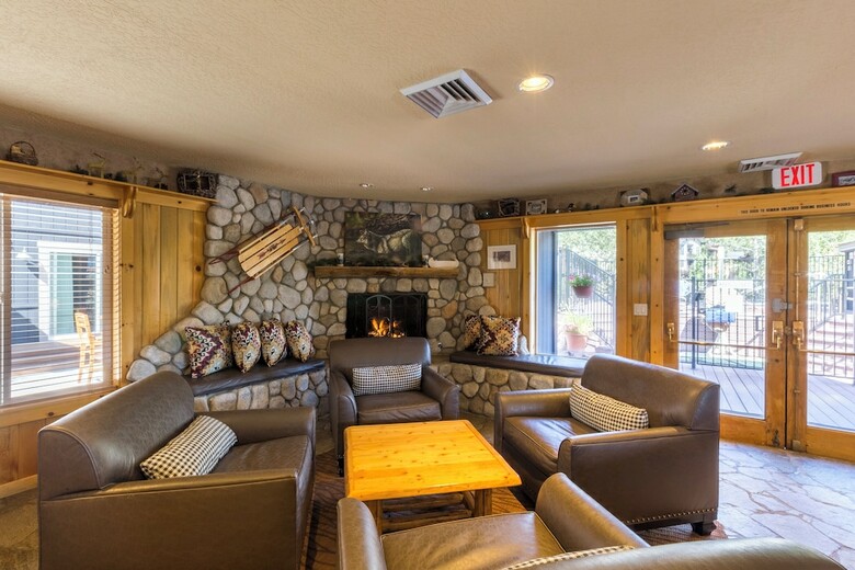 Red Wolf Lodge At Squaw Valley