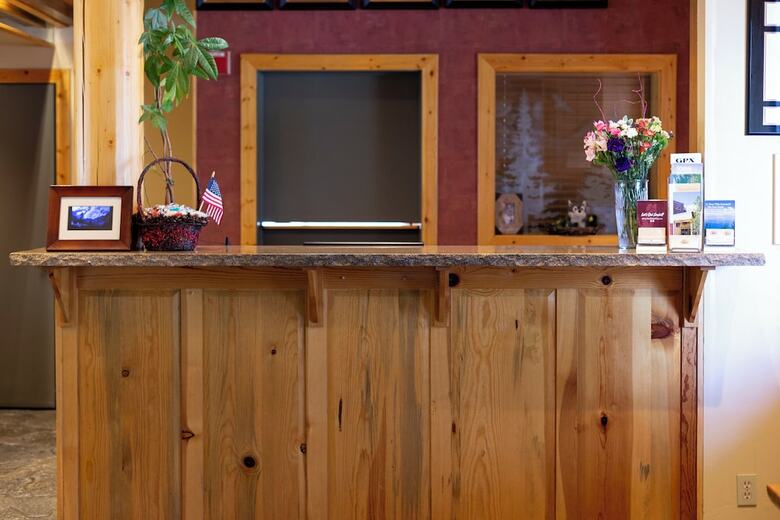 Red Wolf Lodge At Squaw Valley