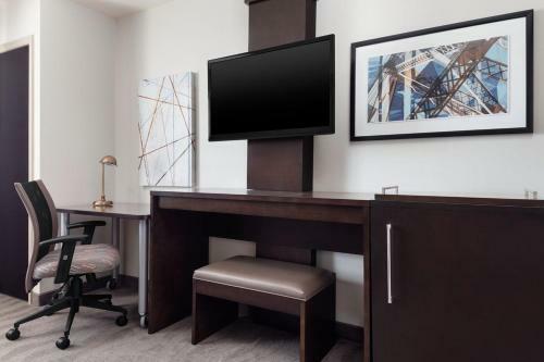 Holiday Inn Hotels Staten Island