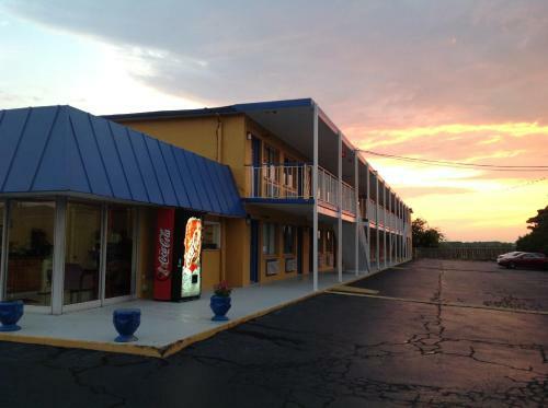 Motel Belmont Inn And Suites