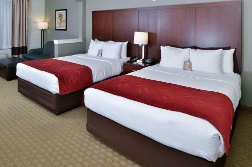 Hotel Comfort Suites Airport Tukwila