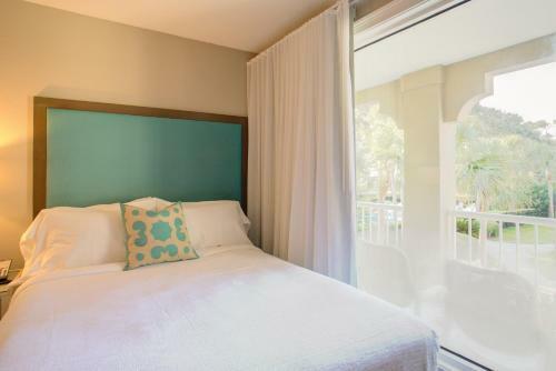 Beachview Club Hotel
