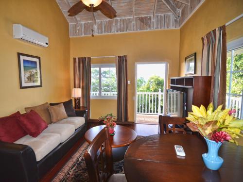 Hotel Tropical Lagoon Resort