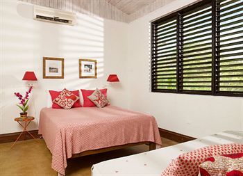 Hotel Calabash Bay Four Bedroom Villa