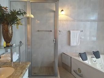 Hotel Cazwin Villa