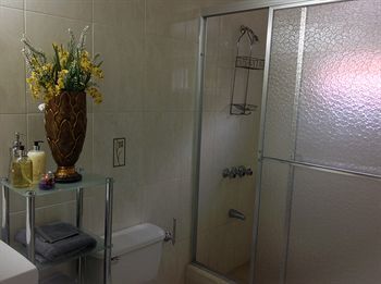 Hotel Cazwin Villa