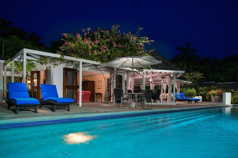 Apartamento Round Hill Hotel And Villas