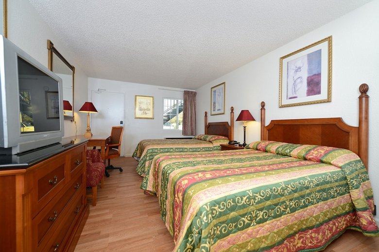 Hotel Rodeway Inn