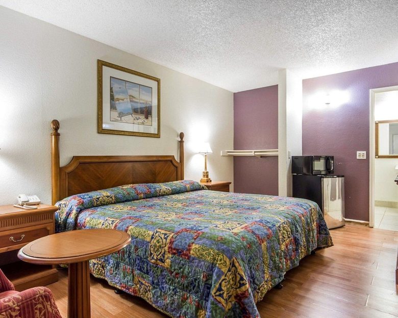 Hotel Rodeway Inn