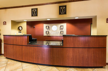 Hotel Comfort Inn & Suites