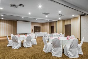 Hotel Rodeway Inn & Suites