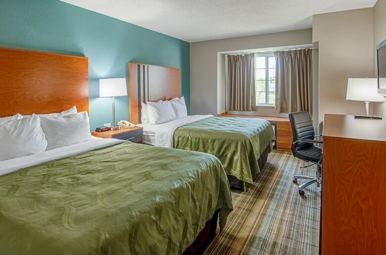 Hotel Quality Inn & Suites