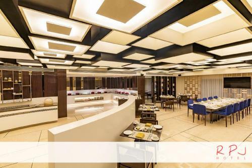 Hotel Regenta Central Rajkot