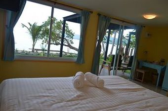 Apartamento Think & Retro Cafe Lipa Noi Samui