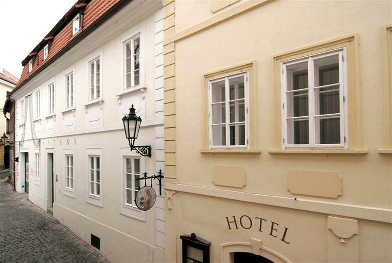 Constans Hotel