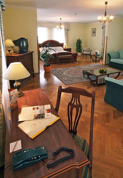 Constans Hotel