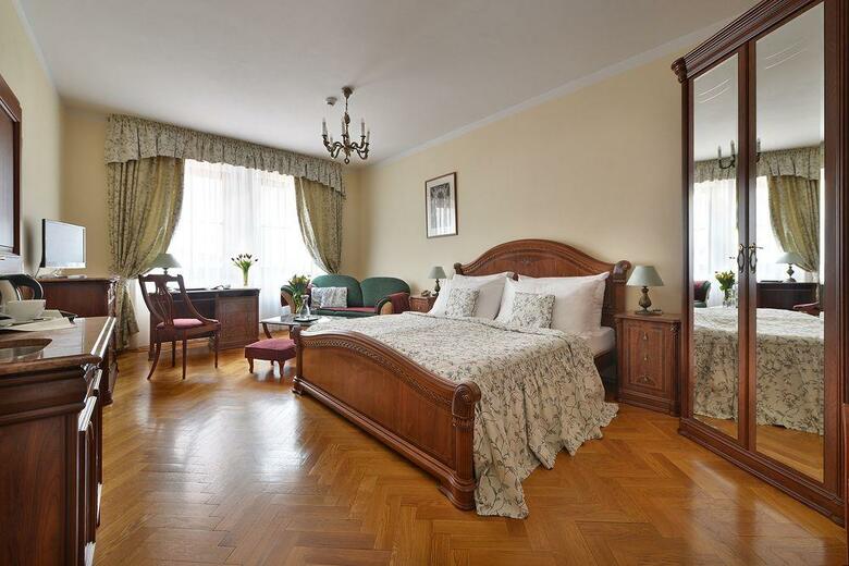 Constans Hotel