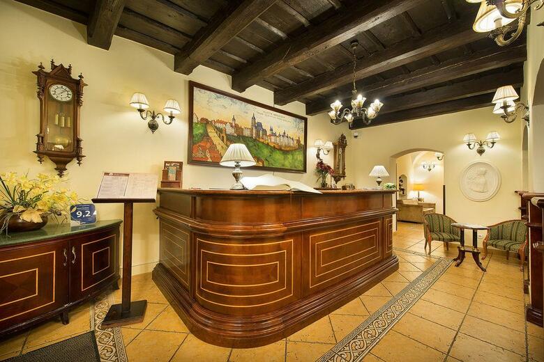 Constans Hotel