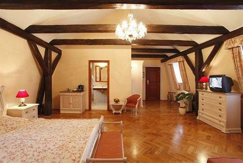 Constans Hotel
