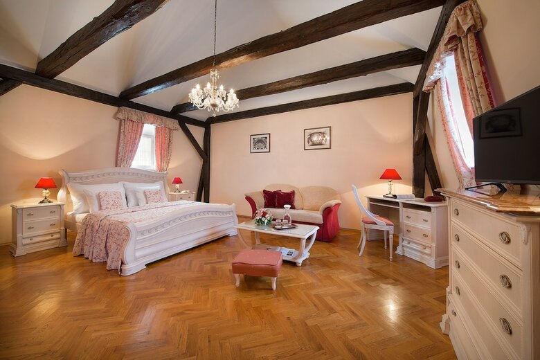 Constans Hotel
