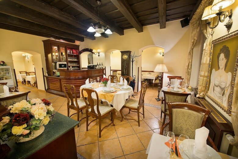 Constans Hotel
