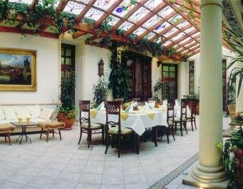 Hotel Green Garden