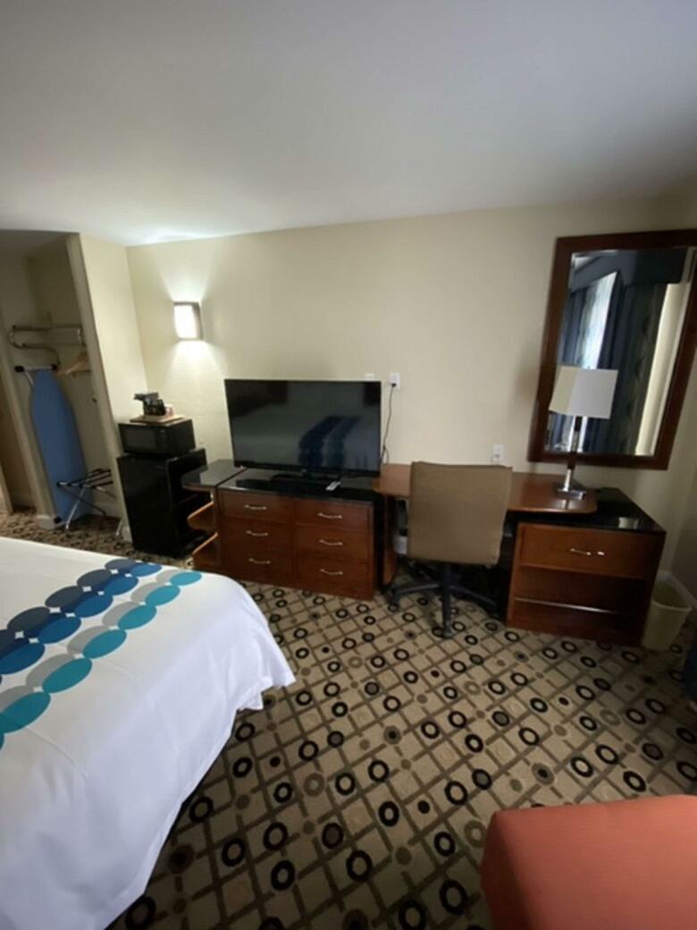Hotel Days Inn & Suites/college Park/atlanta