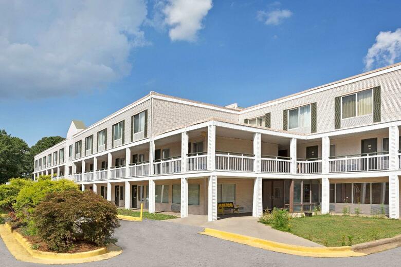 Hotel Days Inn & Suites/college Park/atlanta
