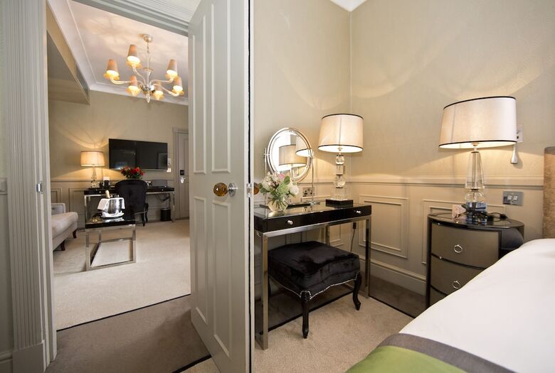 St James Hotel & Club