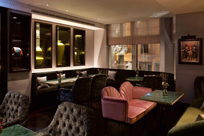 St James Hotel & Club
