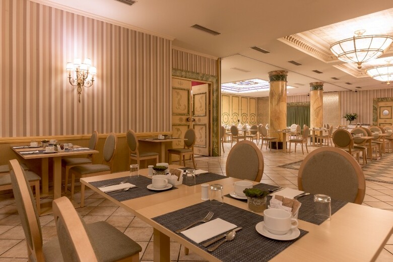 Hotel Exe Reina Isabel