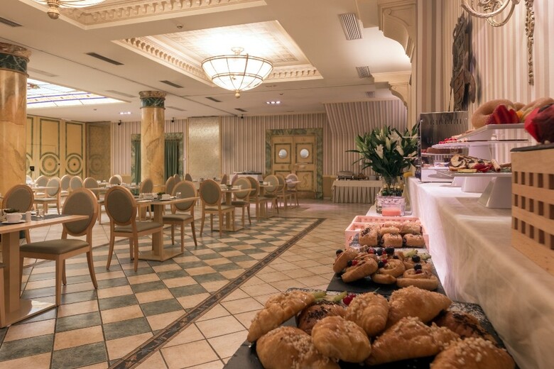 Hotel Exe Reina Isabel