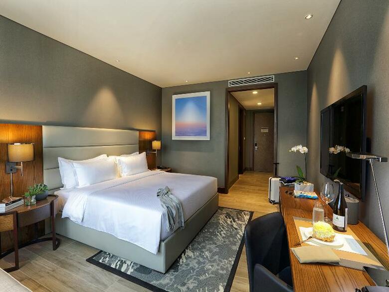 Hotel Makati Diamond Residences