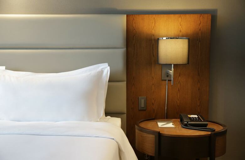 Hotel Makati Diamond Residences