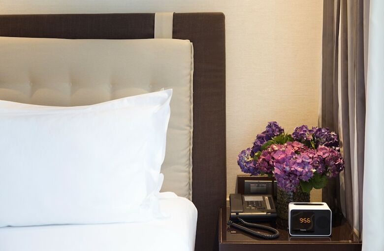 Hotel Makati Diamond Residences