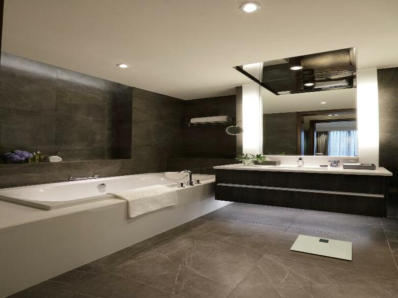 Hotel Makati Diamond Residences