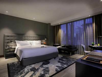 Hotel Makati Diamond Residences