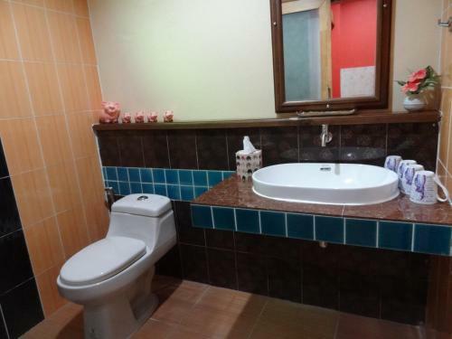 Hostal Little Guest House Hotel