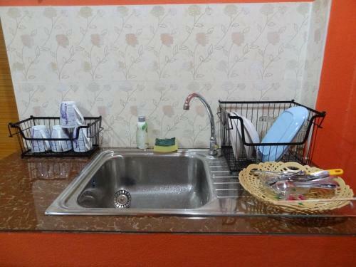 Hostal Little Guest House Hotel