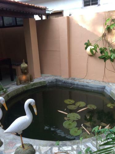 Hotel Maharaju Palace