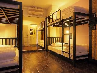 Eden Walking Street Hostel