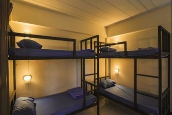 Cham Cha Hostel