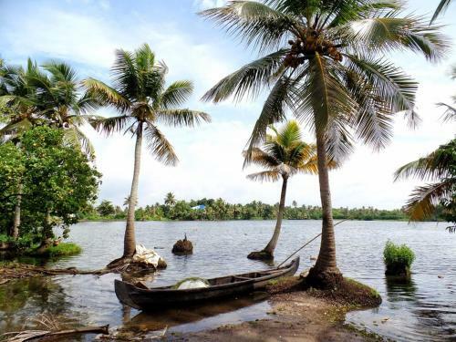 Eco Trails Houseboats