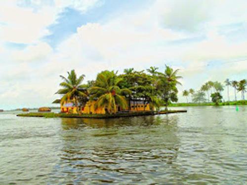 Eco Trails Houseboats