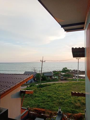 The Sea @ Lanta Hotel