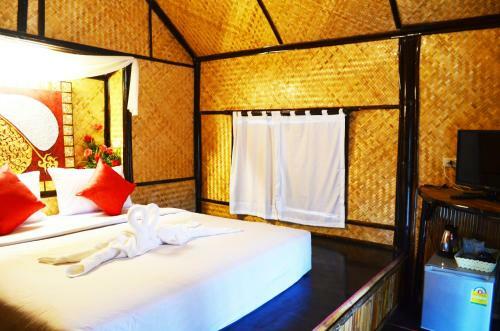 Lodge Eco Lanta Hideaway Beach Resort