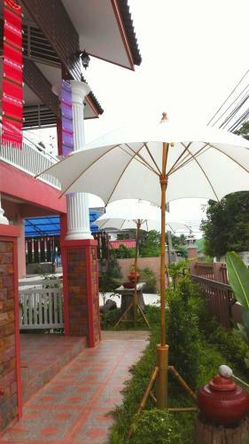Bed & Breakfast Lampang Lanna Home